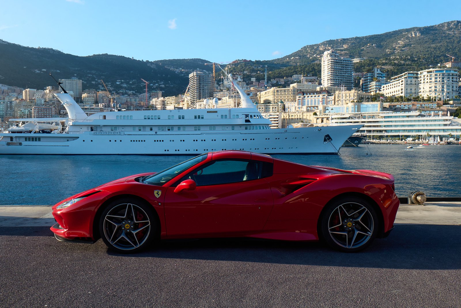 Ferrari F8 Spider — photo 4